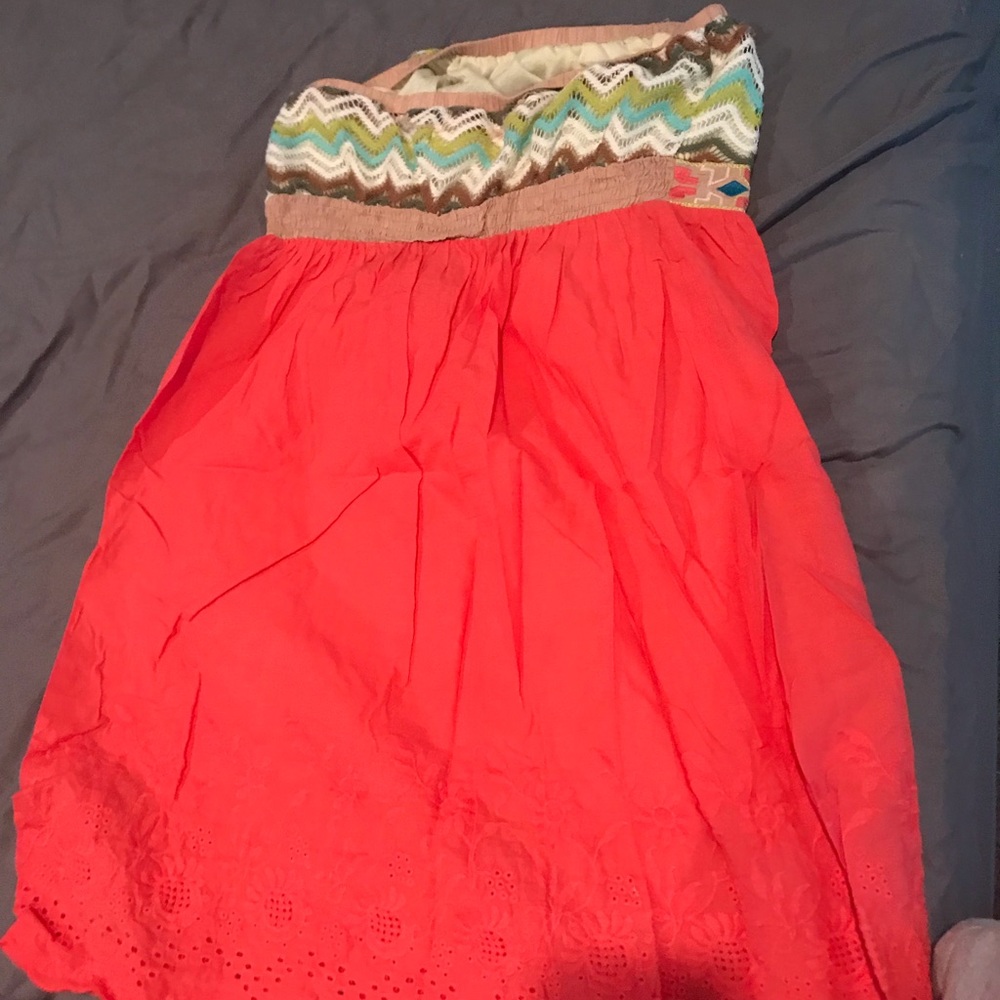 Dress - Picture 2 of 3